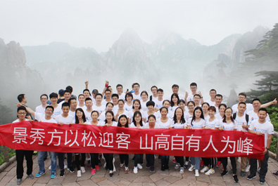 別人家的團建！一個有逼格的科技公司就得這么玩……